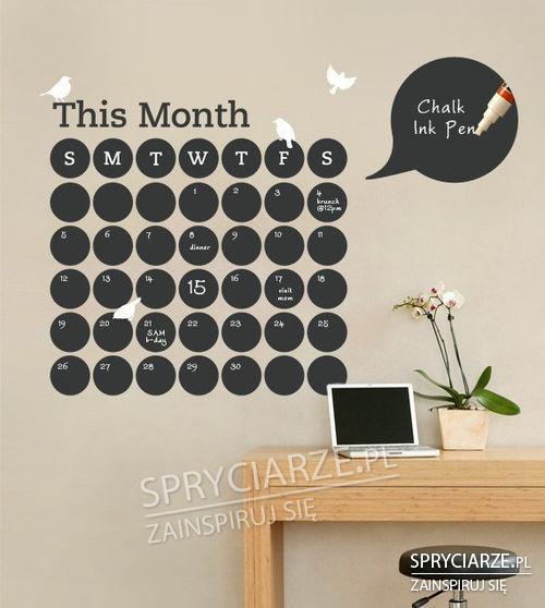 Kalendarz na ścianie dzięki farbie kredowej