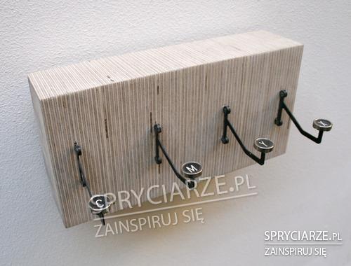 Wieszaczki ze starych klawiszy