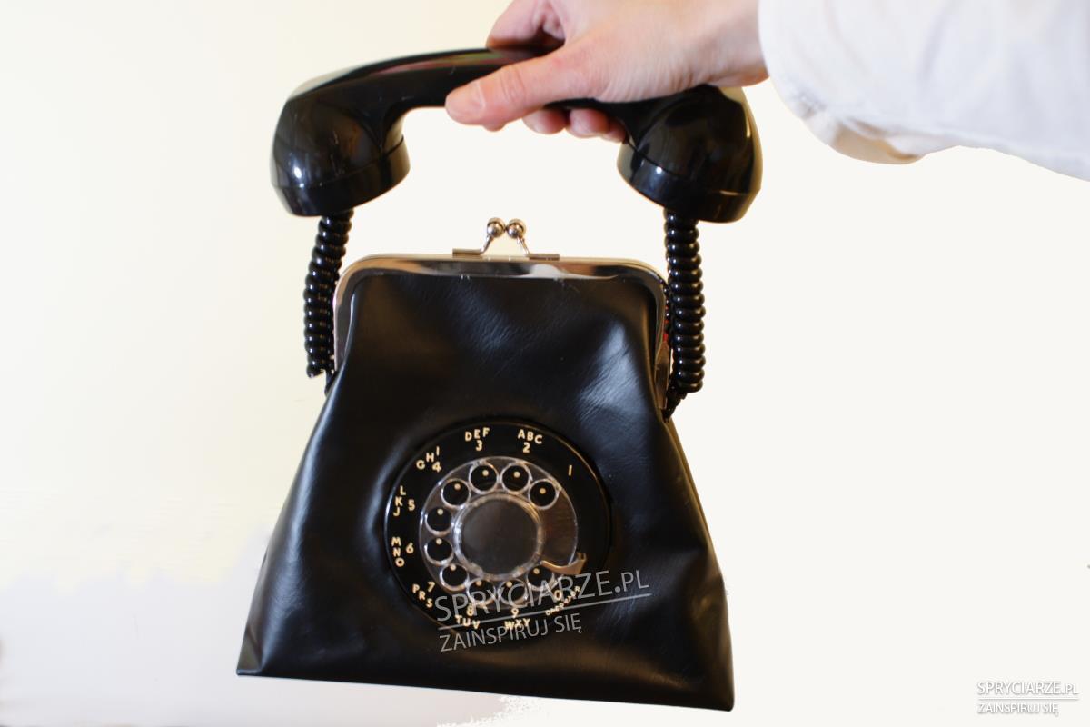 Torebka w stylu starego aparatu telefonicznego