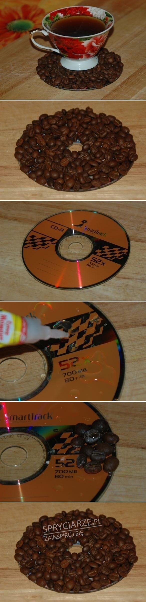 Podstawka z płyty i ziarenek kawy