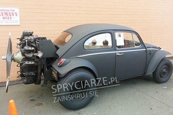 Garbus z silnikiem od samolotu