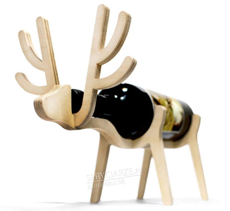 Stojak na wino w kształcie jelenia