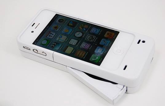 iPhone ładowany ręcznie