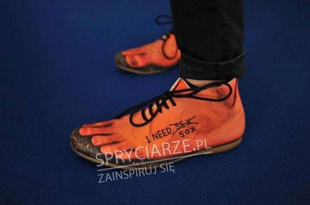 Bardzo nietypowe buty dzięki którym na święta dostaniesz skarpetki :)