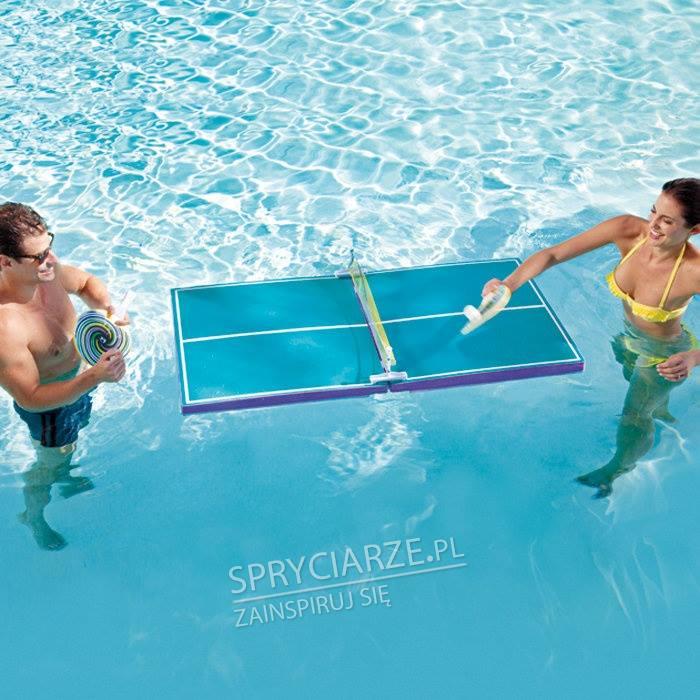 Tenis stołowy na wodzie