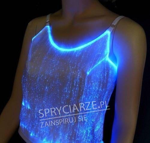 Świecąca bluzka - idealny strój na dobrą imprezę