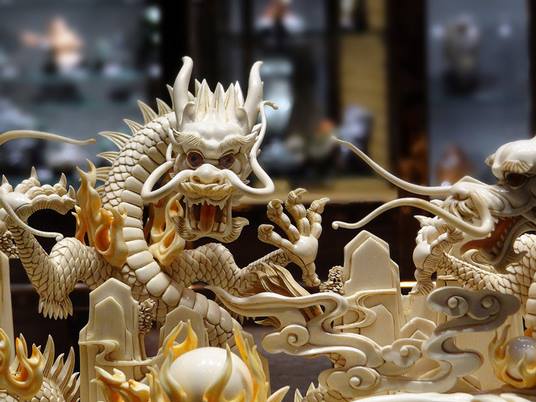 Chiny walczą z pięknymi ale nielegalnymi wyrobami z kości słoniowej