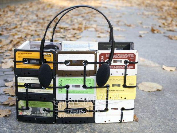 Koszyk z kaset magnetofonowych