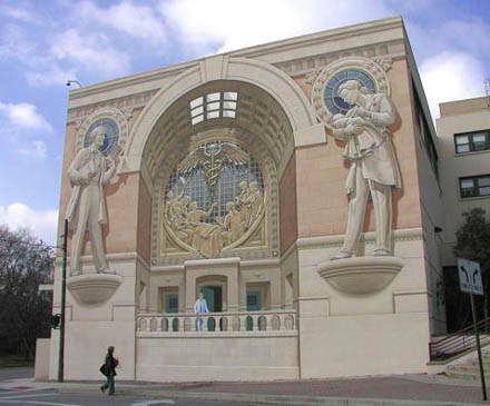 Pomysł na pustą ścianę