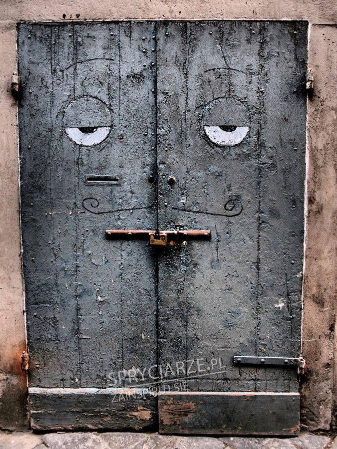 Stare drzwi i pomysł na ich ożywienie