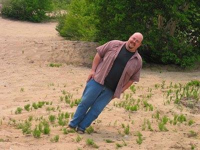 Gość nie trzyma pionu