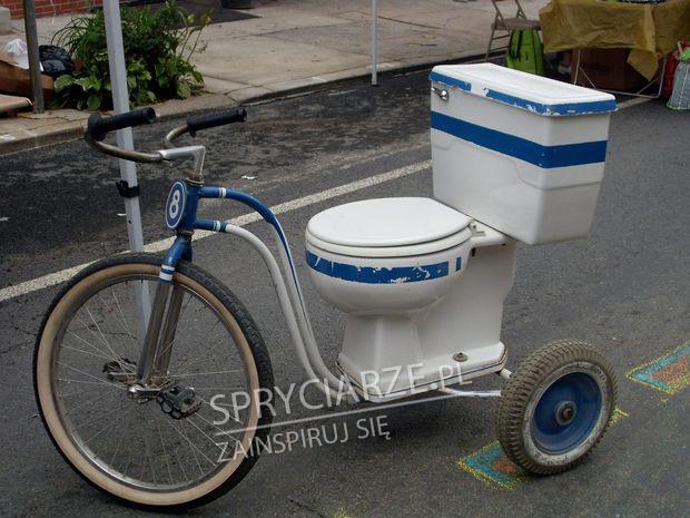 Rower z WC