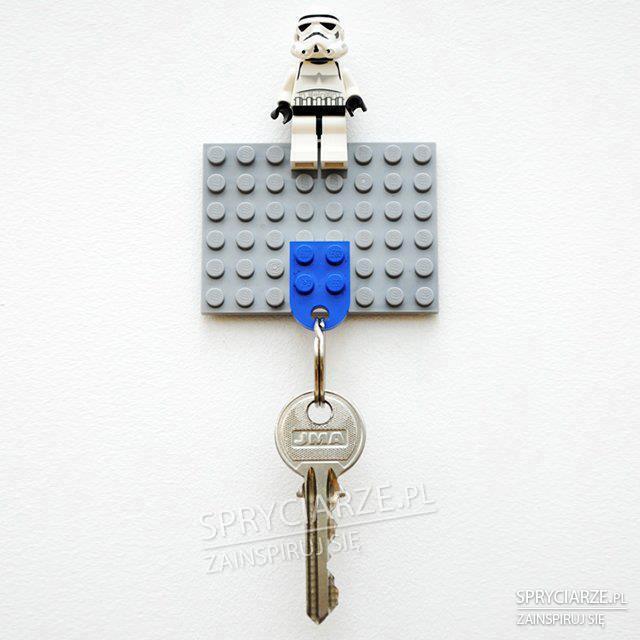 Wieszak na klucze z Lego