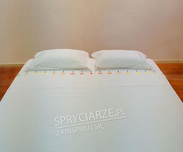 Podziałka na łóżku ... i każdy wie gdzie jego miesjce